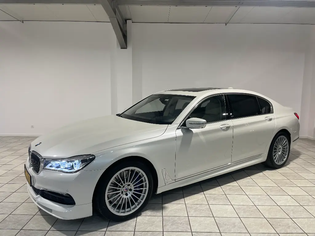 BMW Alpina B7 608CV